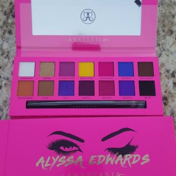 Anastasia palette - Picture 2 of 2
